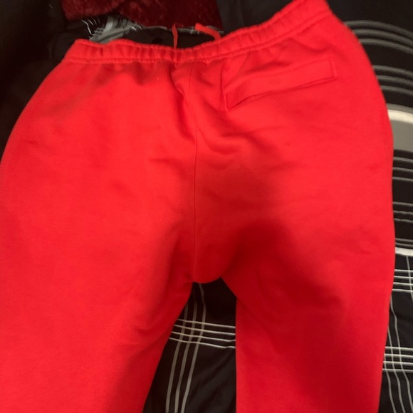 Nike Sweatpants - Picture 1 of 2